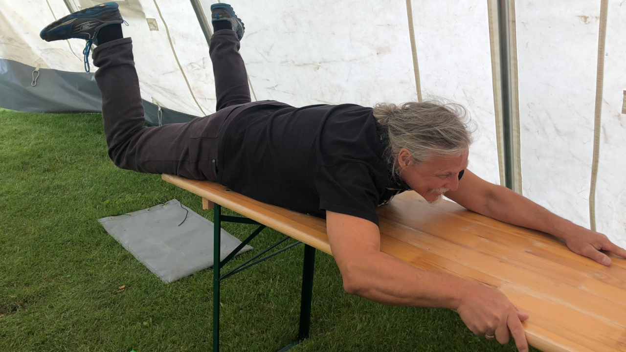 Tauchausbildung TDI Intro to Tec. Schwimmübungen Frogkick, Flutterkick und Helicopterturn an Land